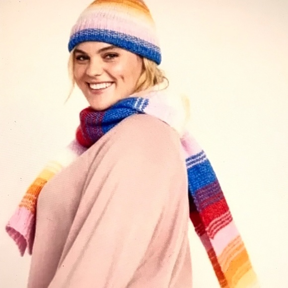 OLD NAVY Scarf and Hat Set Striped Rainbow NWT - Picture 1 of 15